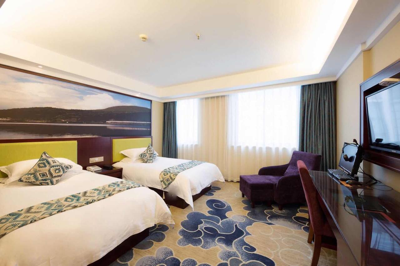 Ruide Hotel Иу Екстериор снимка