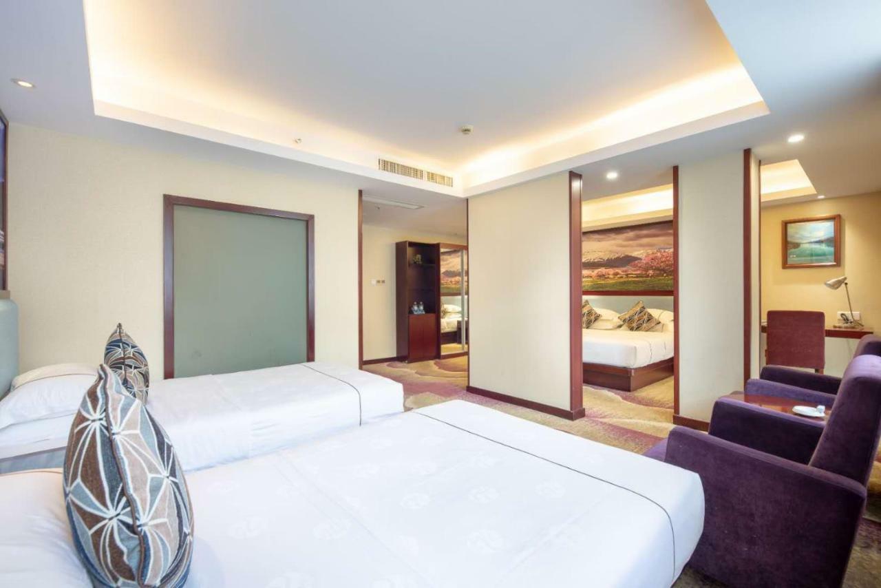 Ruide Hotel Иу Екстериор снимка
