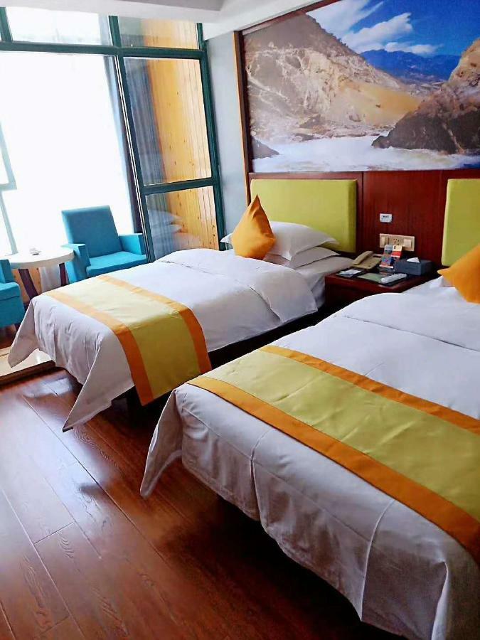 Ruide Hotel Иу Екстериор снимка