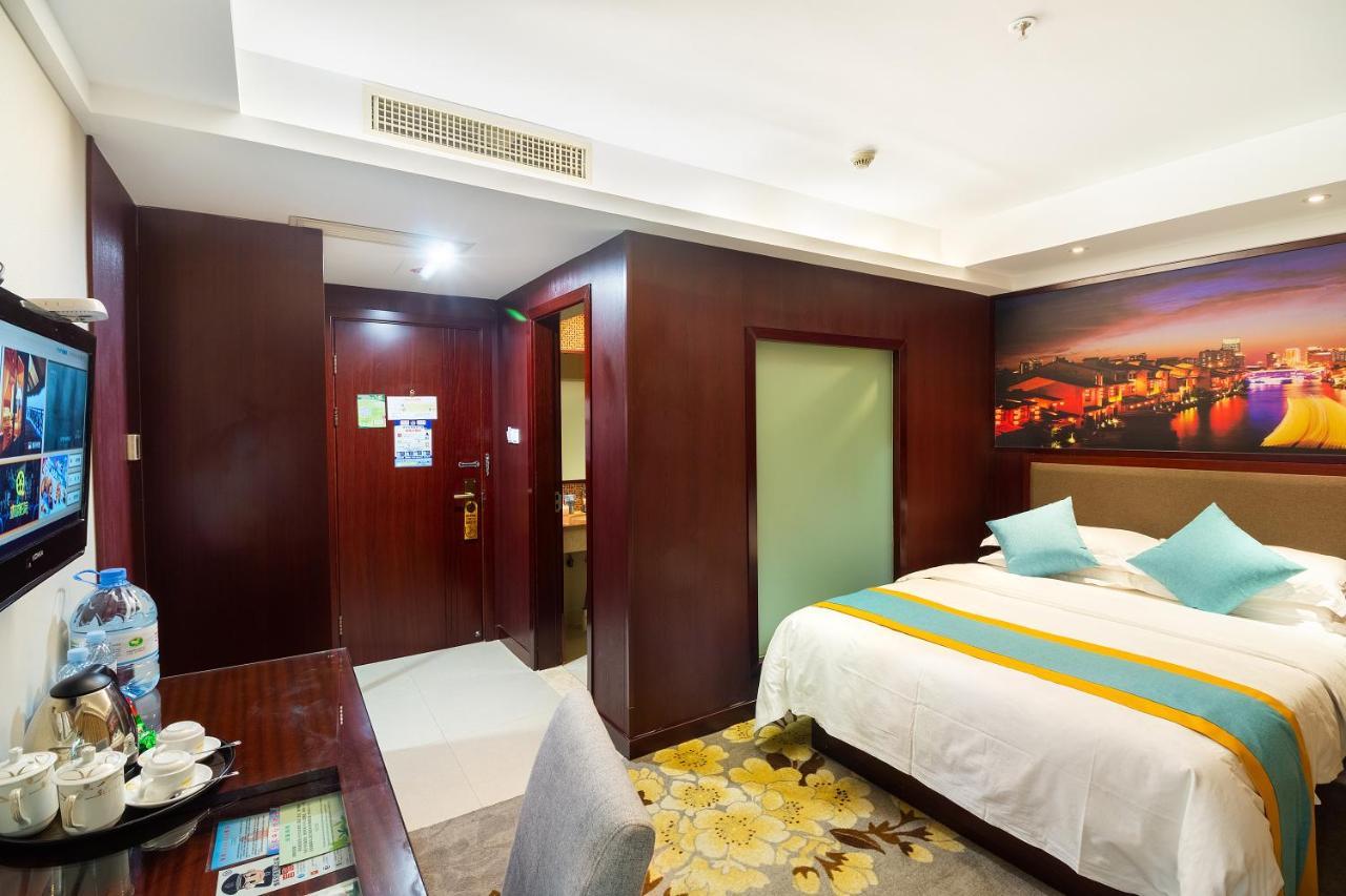 Ruide Hotel Иу Екстериор снимка